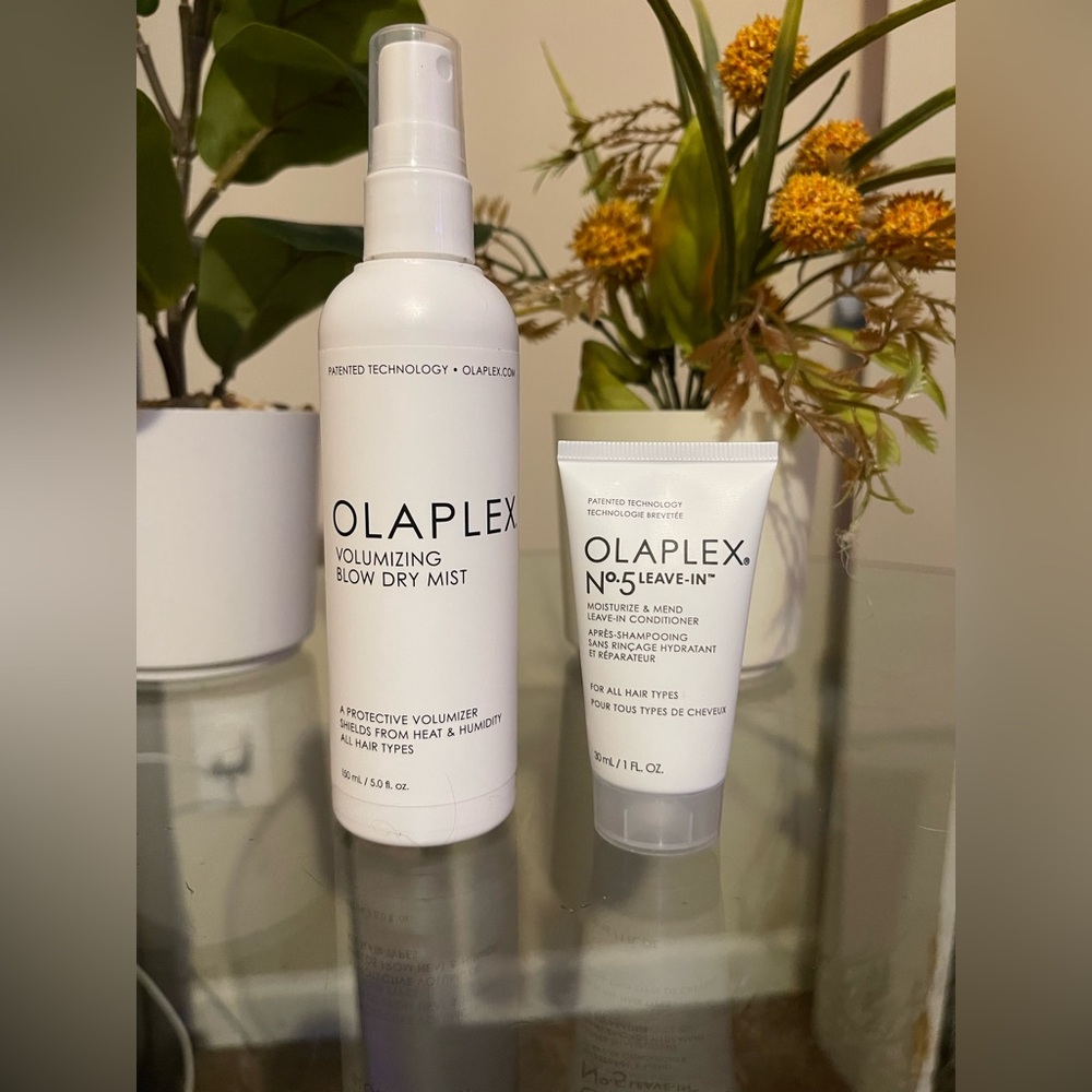 Olaplex Volumizing Blow Dry Mist - White Bottle